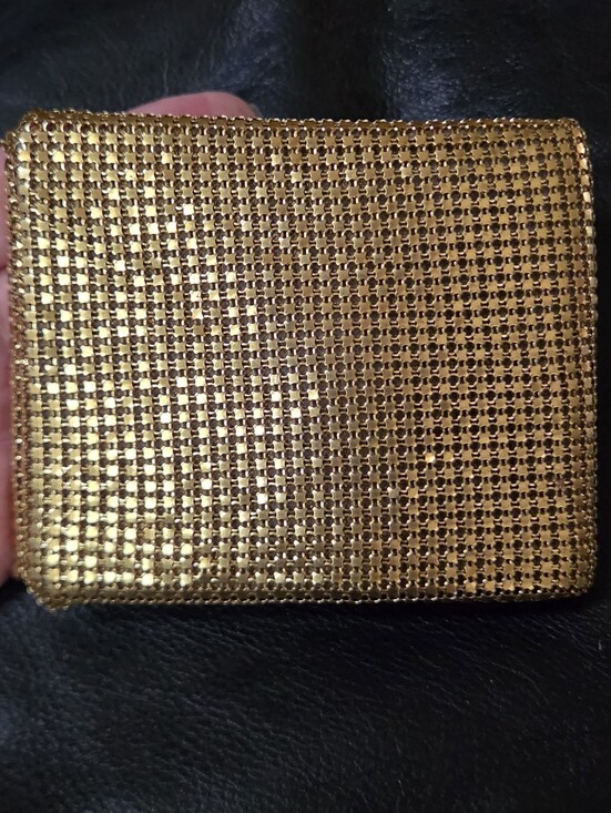 Evans Handbags - Evans Gold Mesh Metallic Women's Vintage Collectible Wallet 3×4